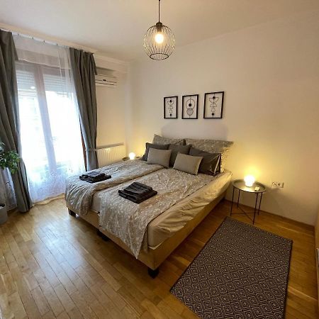 Szimpla Central Boutique Apartment Budapeste Exterior foto